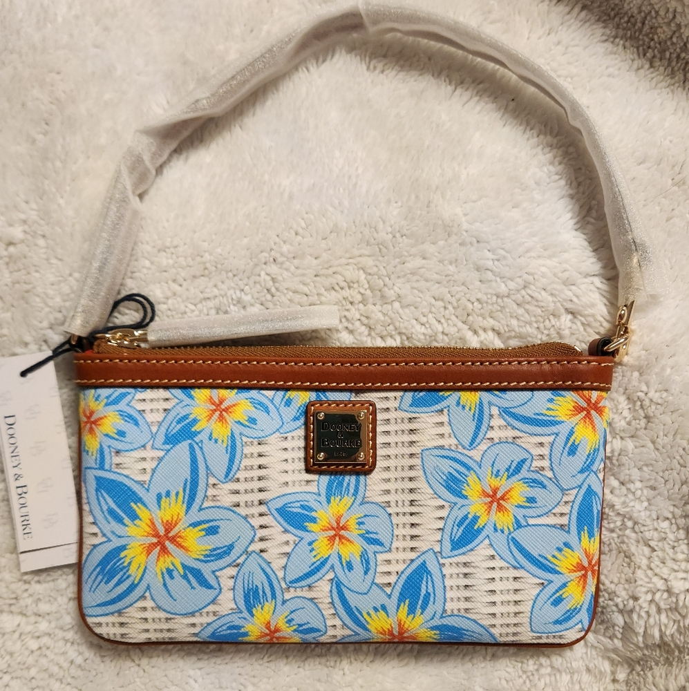 Dooney & Bourke Floral Wristlet NWT